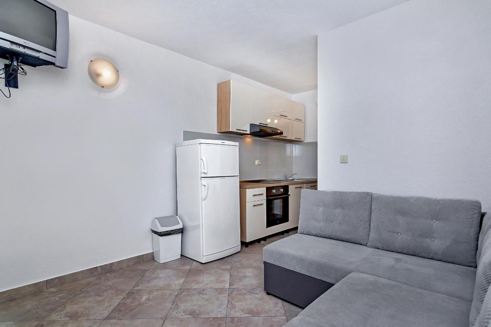 Apartmani Nikola Zastražišće 外观 照片